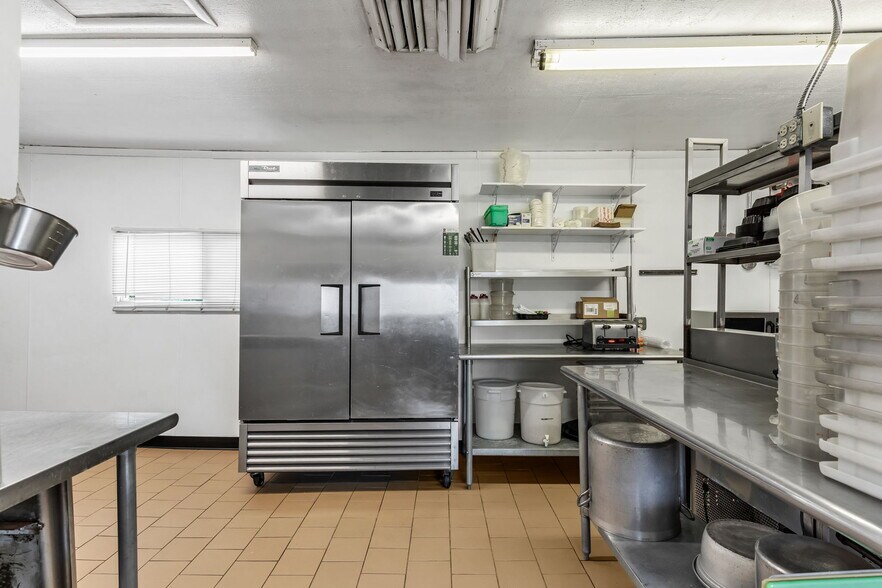 More Photos Of 2301 E Main St, Canon City General Retail For Sale
