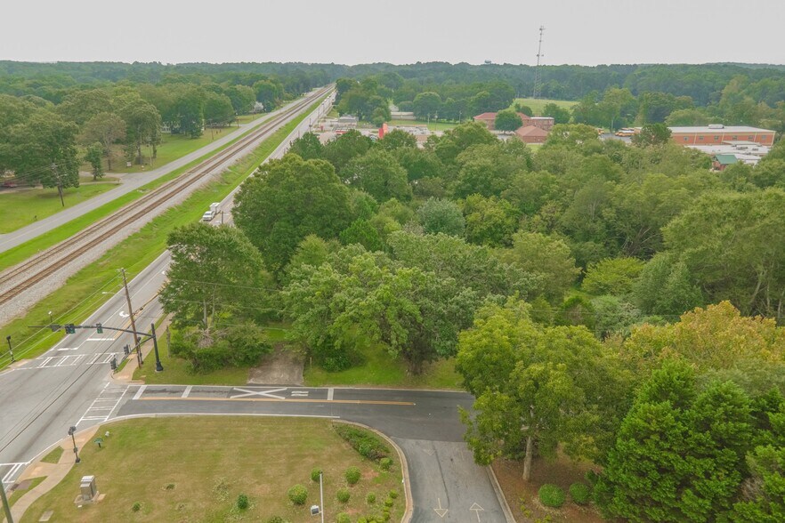 More Photos Of 0 6th St, Auburn Land For Sale