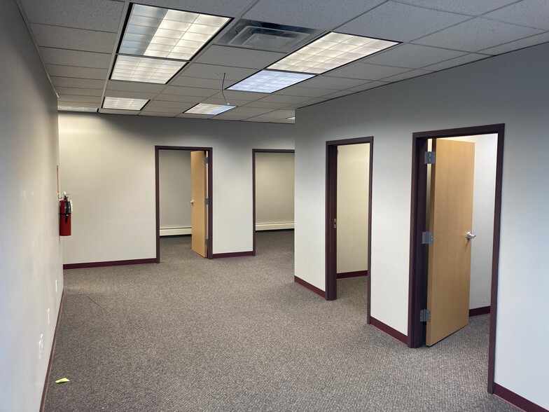 More Photos Of 831 E 2nd St, Duluth Office For Sale