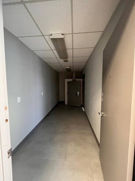 More Photos Of 9697 NE Jacksonville Rd, Anthony Bank For Lease