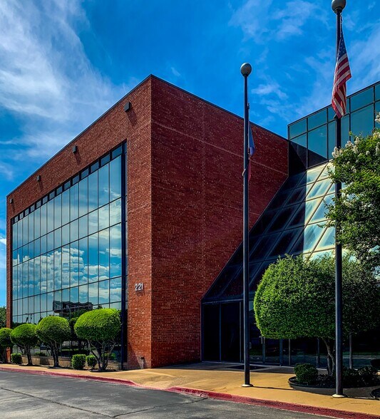 More Photos Of 221 Bedford Rd, Bedford Office For Lease