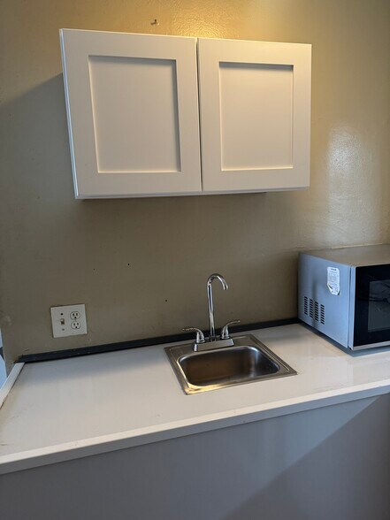 More Photos Of 1257 Basin St SW, Ephrata Hotel For Sale