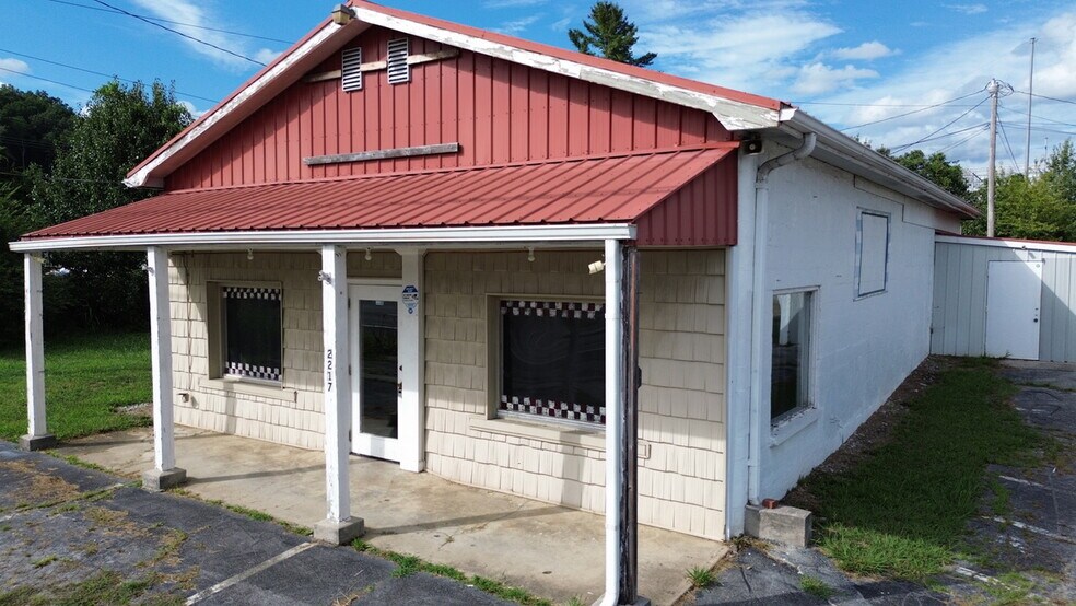 More Photos Of 2215 Clinton Hwy, Powell Office For Sale