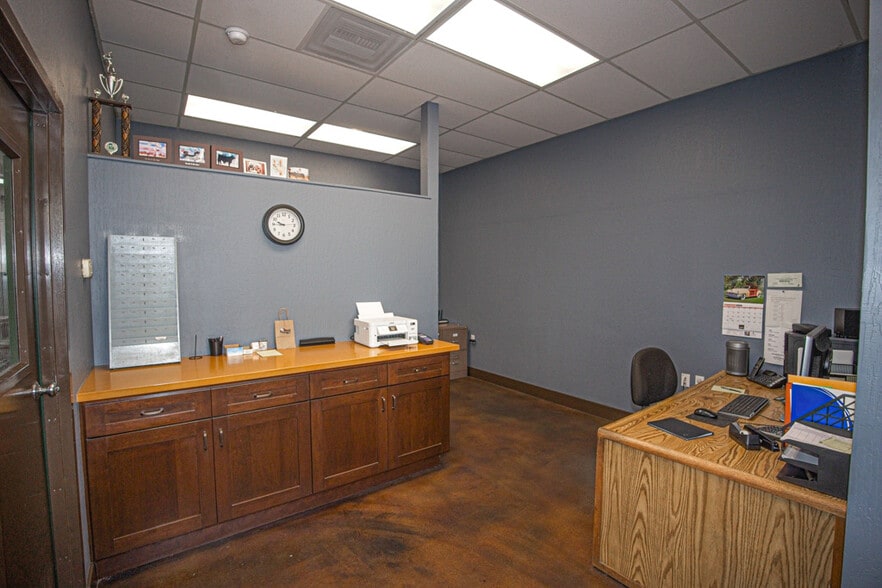 More Photos Of 1931 1st St, Livermore Freestanding For Sale