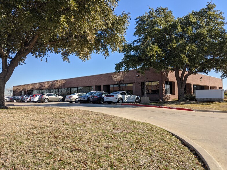 Primary Photo Of 3001 N Skyway Cir, Irving Office For Lease