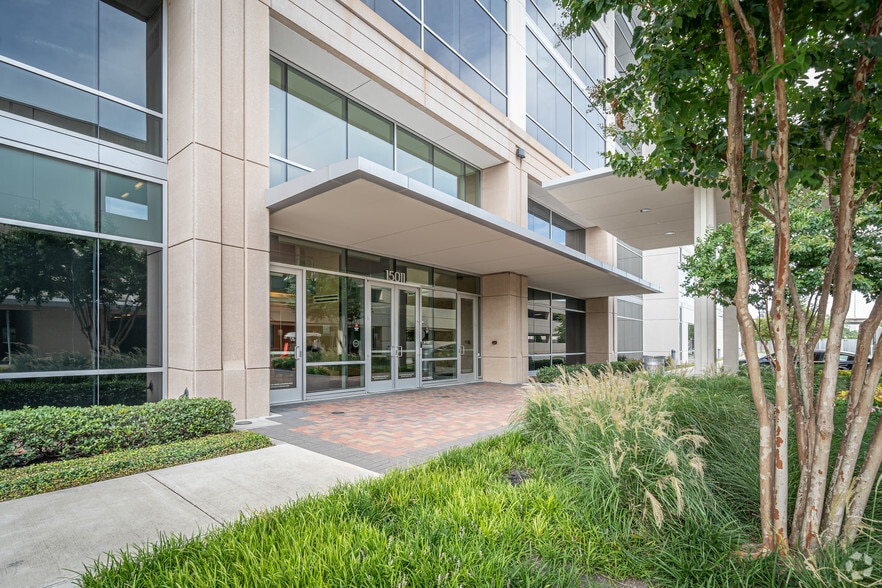More Photos Of 15011 Katy Fwy, Houston Office For Sale