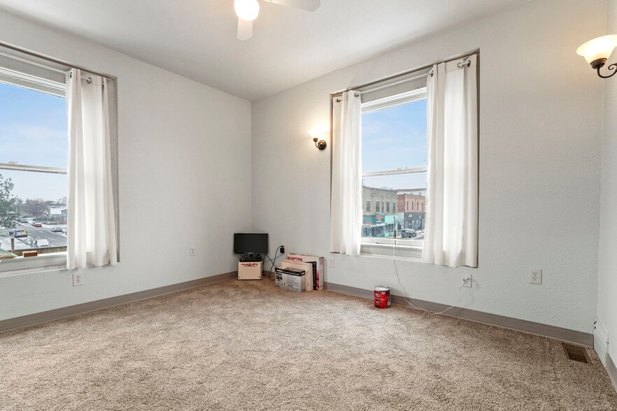 More Photos Of , Spokane General Retail For Sale