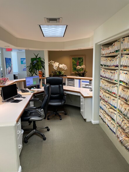 More Photos Of 400 Newport Center Dr, Newport Beach Medical For Lease