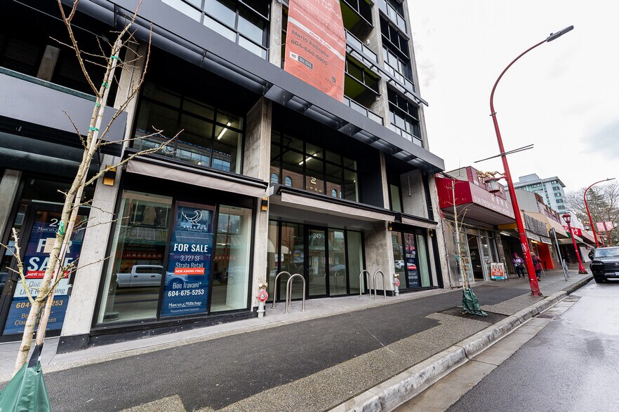 More Photos Of 243 Keefer st, Vancouver Storefront For Sale