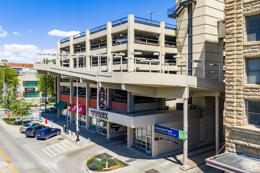 More Photos Of 1201-1221 P St, Lincoln Parking Garage For Lease