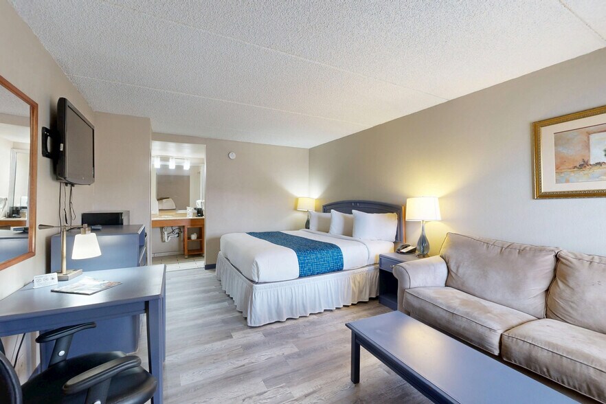 More Photos Of 4703 N Freeway Rd, Pueblo Hotel For Sale