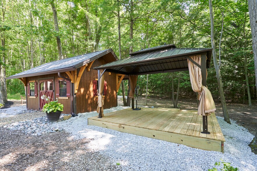 More Photos Of 834 Clyde Hill (South Countyline Rd), Geneva Winery Vineyard For Sale