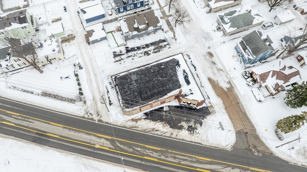 More Photos Of 1721 Lakeshore Dr, Saint Joseph Multifamily For Sale