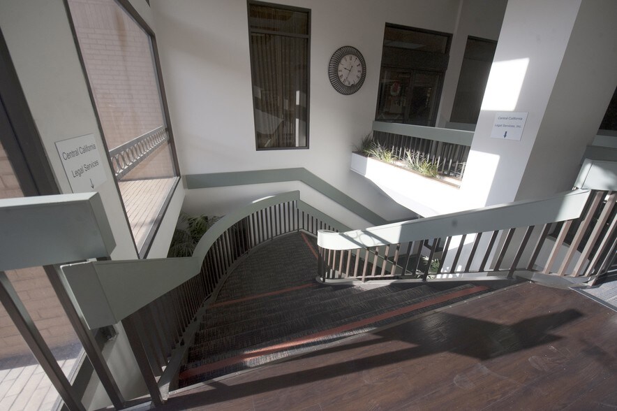 More Photos Of 2115 Kern St, Fresno Office For Lease