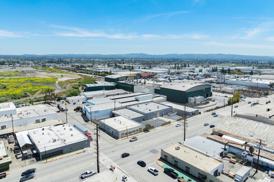 More Photos Of 400-410 S Irwindale Ave, Azusa Warehouse For Sale
