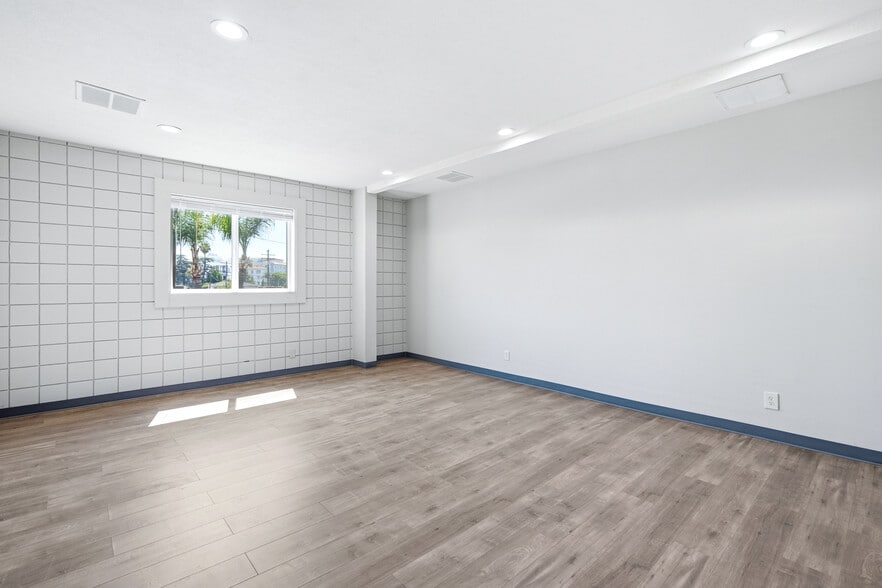 More Photos Of 247 E Highland Ave, San Bernardino Office Residential For Sale