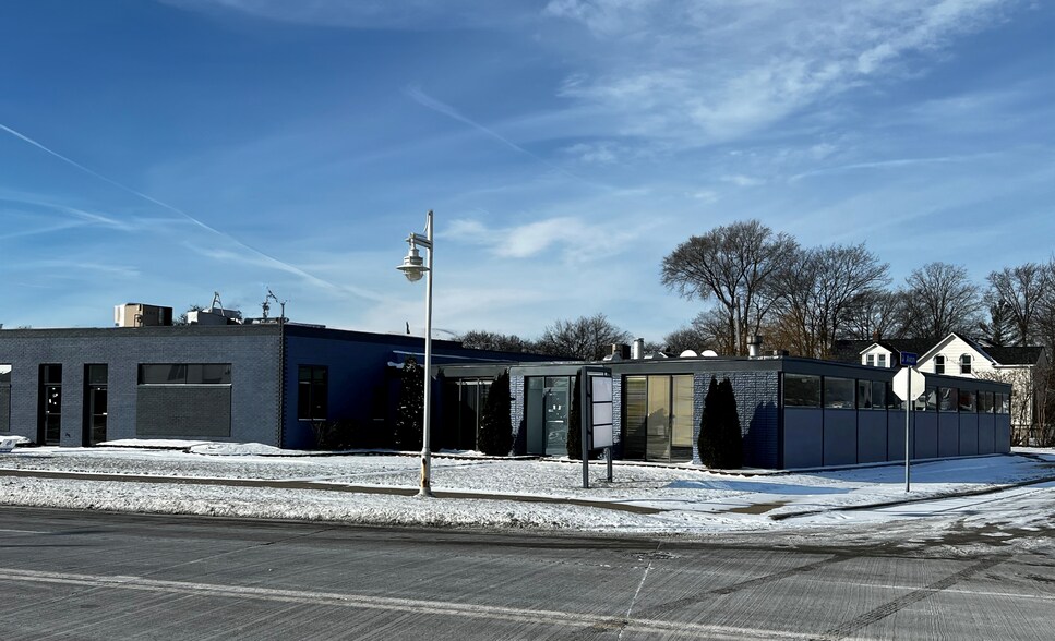 Primary Photo Of 31215-31225 Jefferson Ave, Saint Clair Shores Business Park For Sale