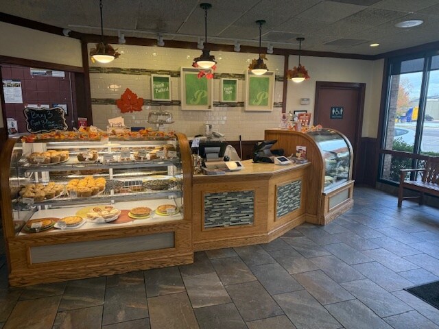 More Photos Of 107 Northpointe Blvd, Elkhart Restaurant For Sale