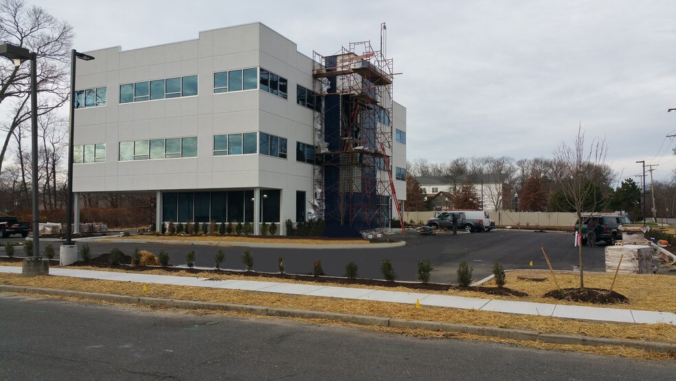 More Photos Of 456 Chestnut St, Lakewood Office For Lease