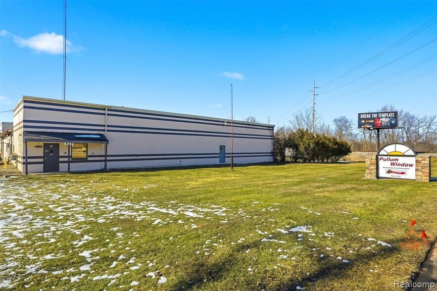 More Photos Of 415 N Lafayette St, South Lyon Warehouse For Sale