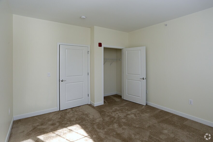 More Photos Of 4 Berry St, North Andover Apartments For Lease