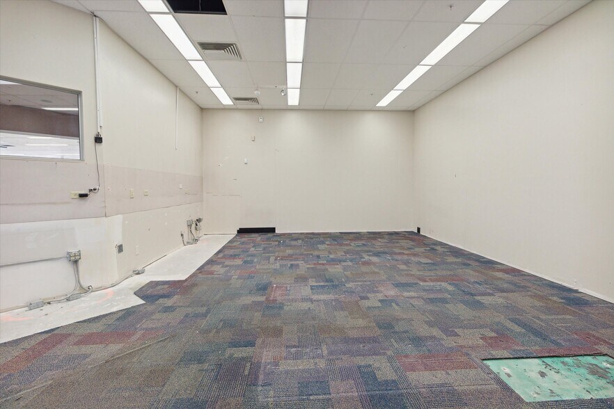 More Photos Of 1420 Wright Ave, Alma Drugstore For Sale