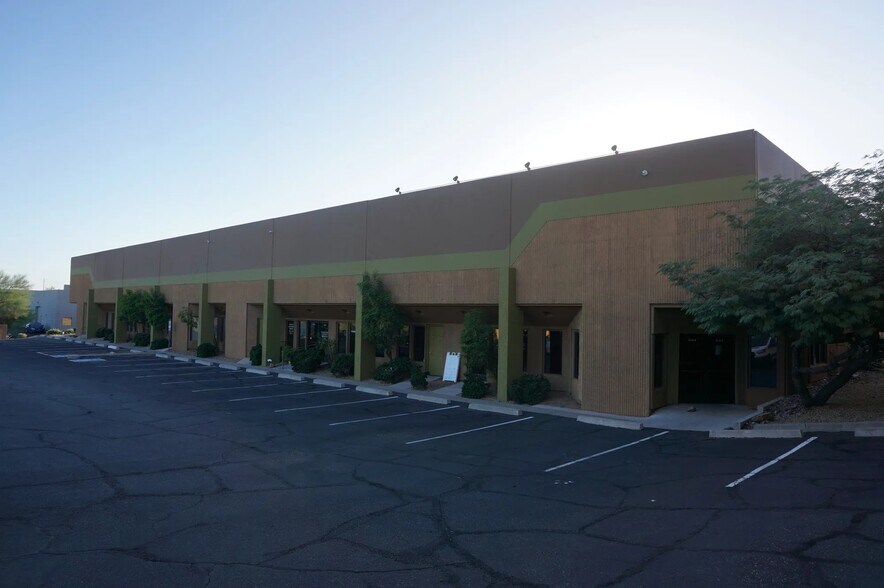 More Photos Of 16548 E Laser Dr, Fountain Hills Warehouse For Lease