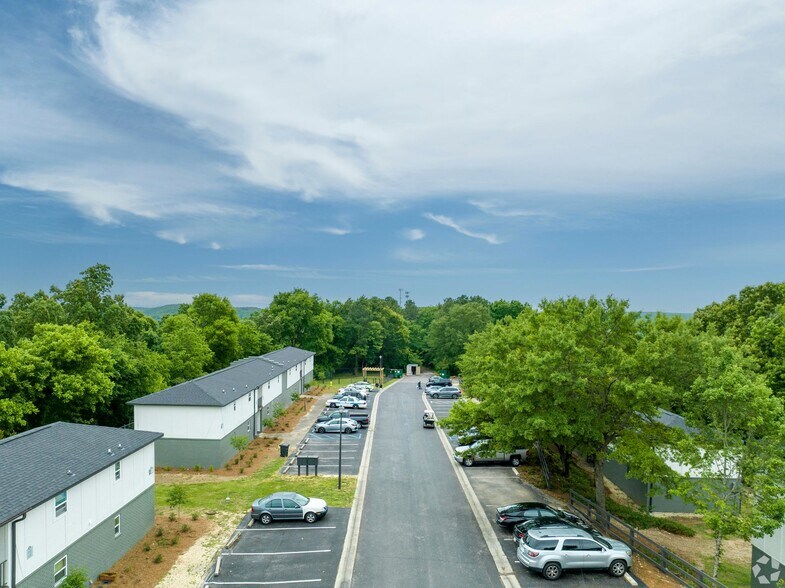 More Photos Of 403 3rd St NE, Alabaster Apartments For Sale