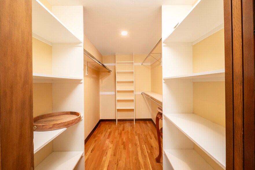 More Photos Of 2083 Grace St, Riverside Multifamily For Sale
