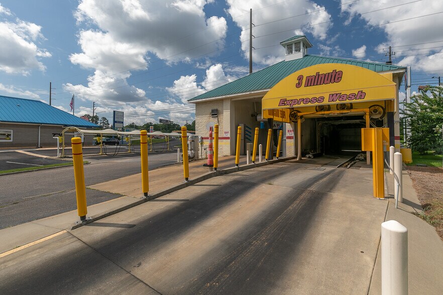 Primary Photo Of 3309 W Main St, Dothan Carwash For Sale