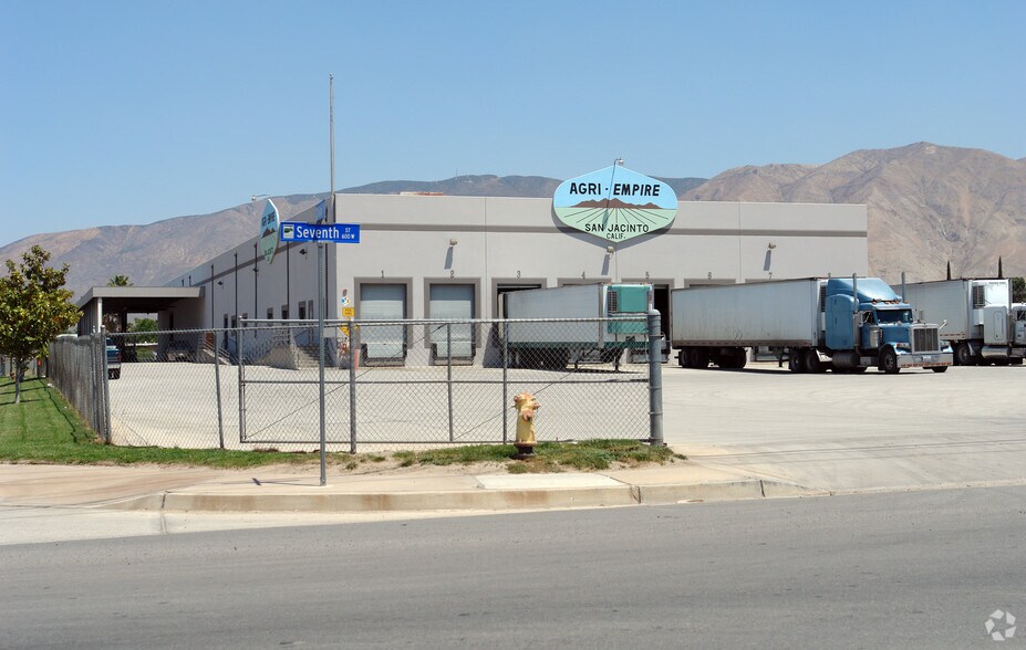 More Photos Of 139 Kellam Ave, San Jacinto Distribution For Sale
