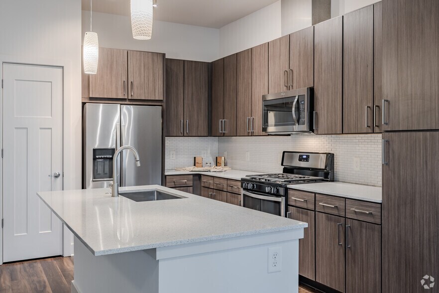 More Photos Of 675 N Highland Ave NE, Atlanta Apartments For Lease
