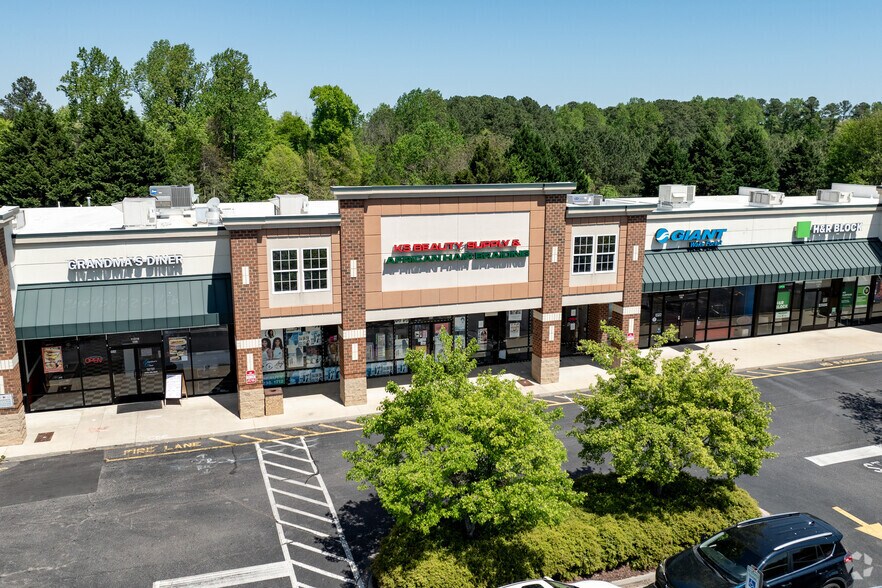 More Photos Of 11216 Capital Blvd, Wake Forest General Retail For Lease