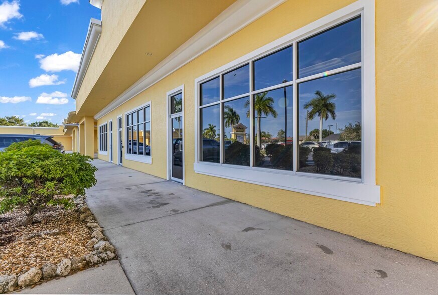 More Photos Of 24420 Sandhill Blvd, Punta Gorda Storefront Retail Office For Sale