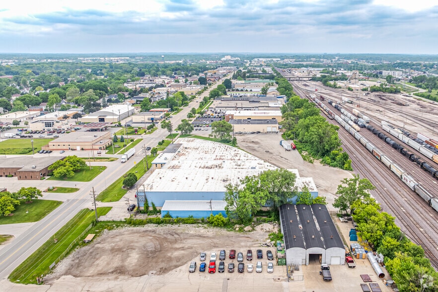 More Photos Of 4480 N 124th St, Milwaukee Manufacturing For Lease