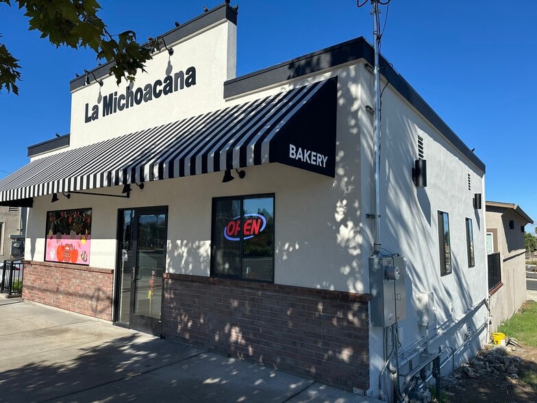 More Photos Of 3370 Main St, Oakley Freestanding For Lease