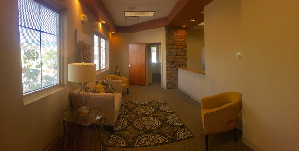 More Photos Of 2620 Tenderfoot Hill St, Colorado Springs Medical For Lease