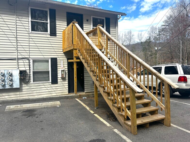 More Photos Of 85 Green Meadow Ln, Rocky Mount Apartments For Sale