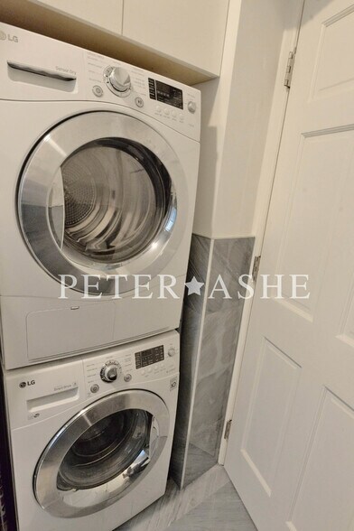 More Photos Of 53 E 64th St, New York Apartments For Sale