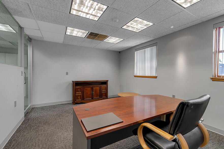 More Photos Of 1783 Kenmore Ave, Kenmore Warehouse For Sale