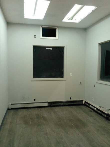 More Photos Of 94 Walton St, Brooklyn Warehouse For Lease