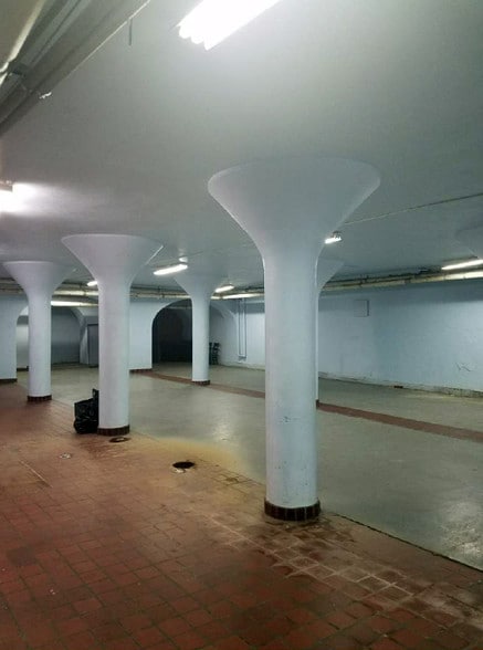 More Photos Of 55 W Philadelphia St, York Restaurant For Lease