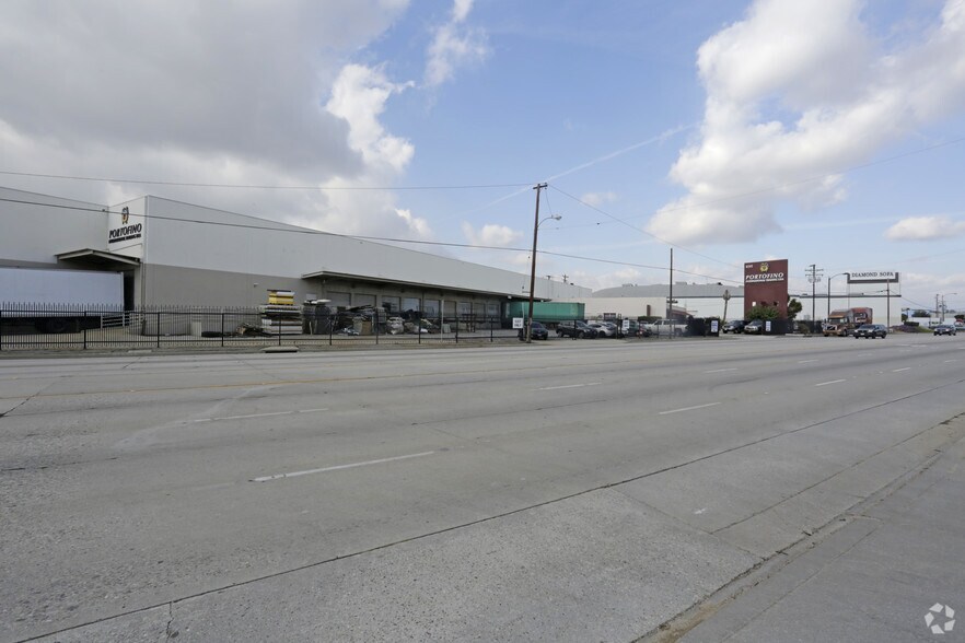 More Photos Of 6541 E Washington Blvd, Commerce Manufacturing For Lease