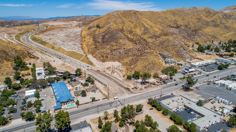 More Photos Of 17789 Sierra Hwy, Santa Clarita Land For Sale