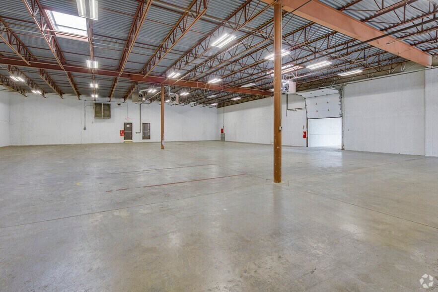 More Photos Of 9100-9136 E Hampton Dr, Capitol Heights Unknown For Lease
