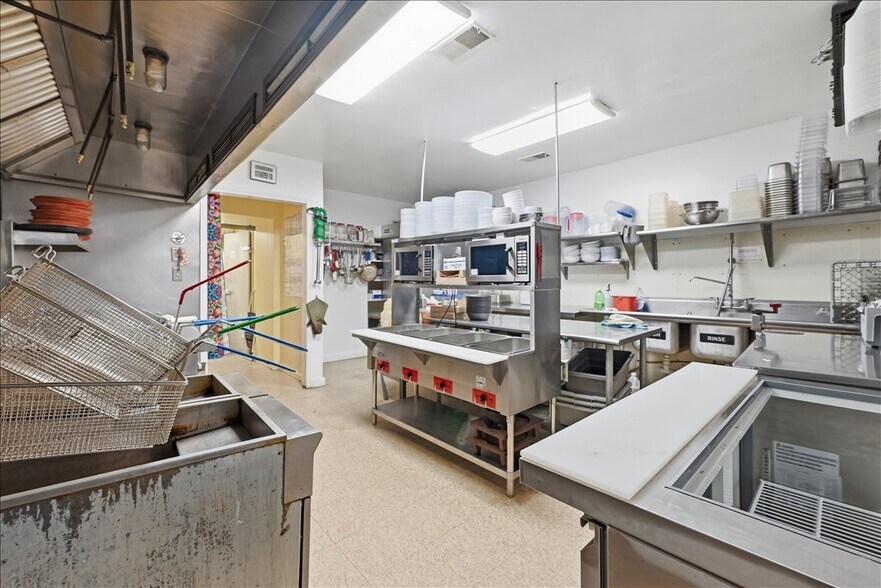 More Photos Of 405 Main St, Silver City Restaurant For Sale