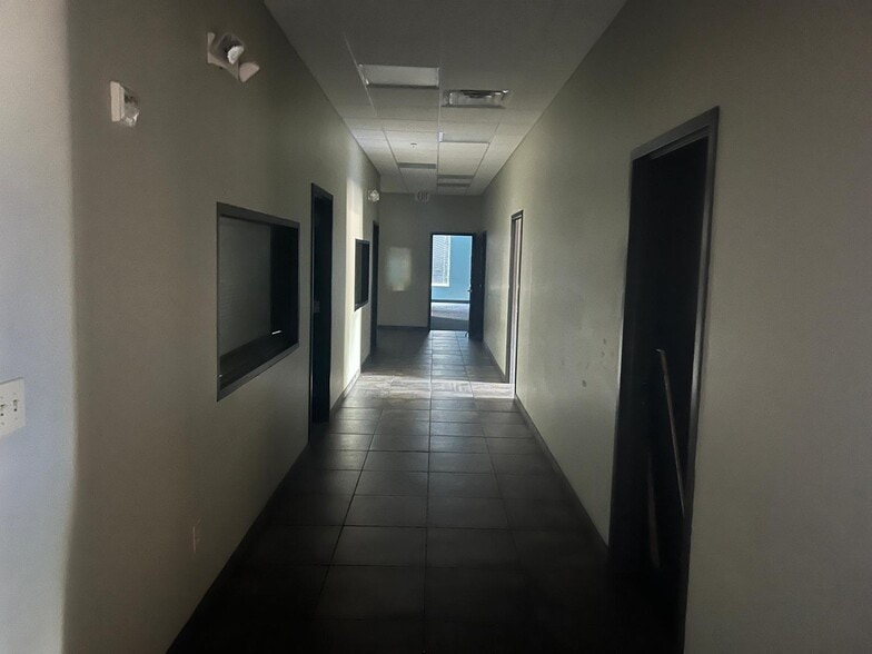 More Photos Of 1 S Main St, Toms River Warehouse For Lease