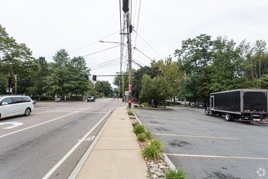 More Photos Of 287 Lowell St, Reading Convenience Store For Sale