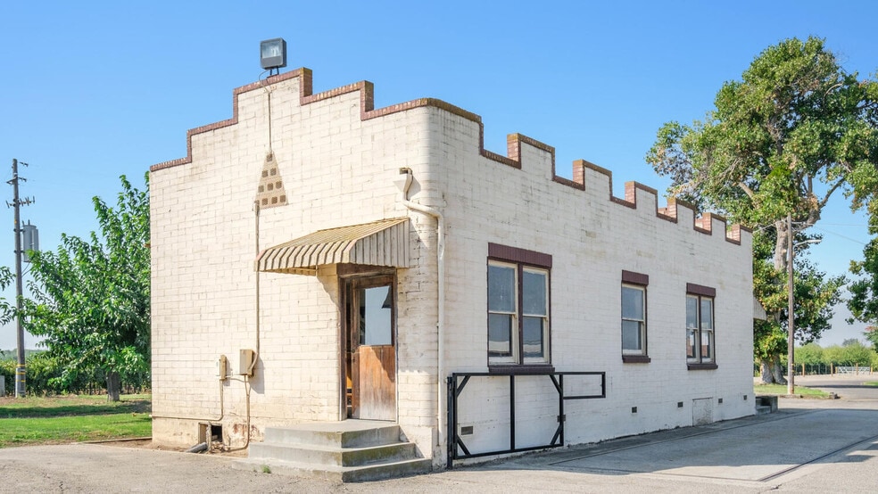 More Photos Of 5806 N Modoc Ave, Kerman Food Processing For Sale