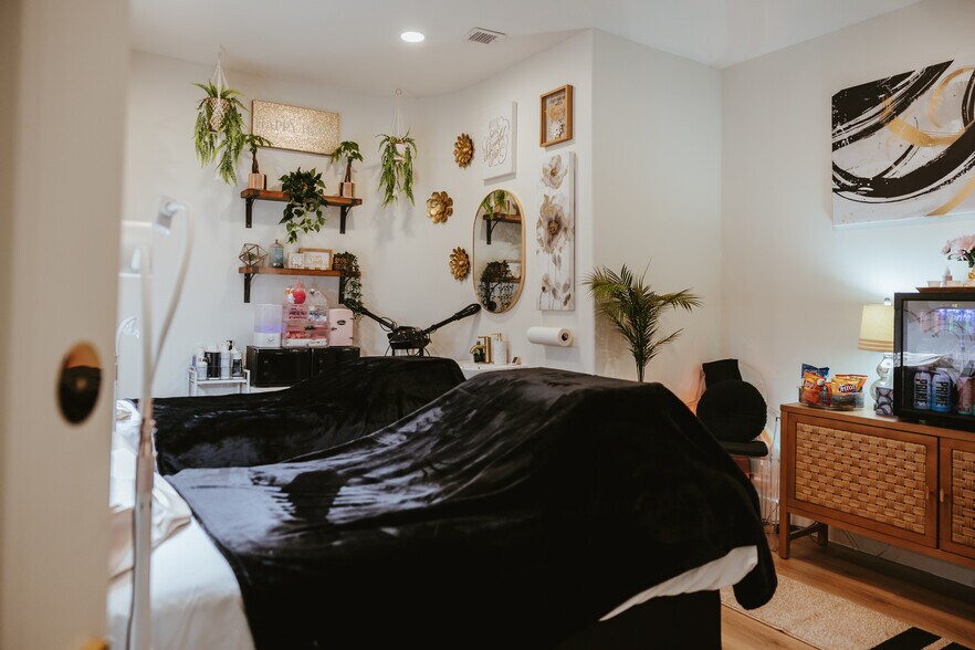 More Photos Of 363 S 500 E, Salt Lake City Coworking Space